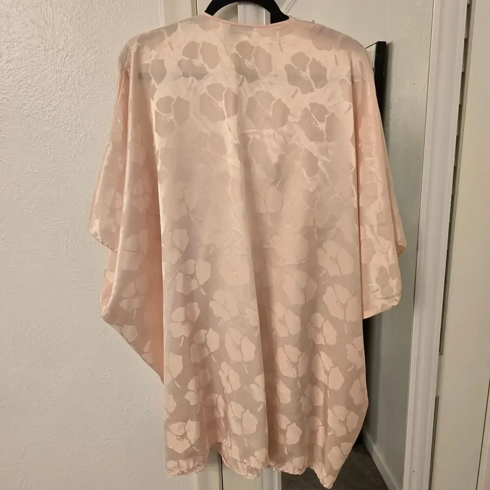 Gorgeous Vintage Natori Robe and Night Gown Set In Blush Pink/Peach Size 6 / Sm